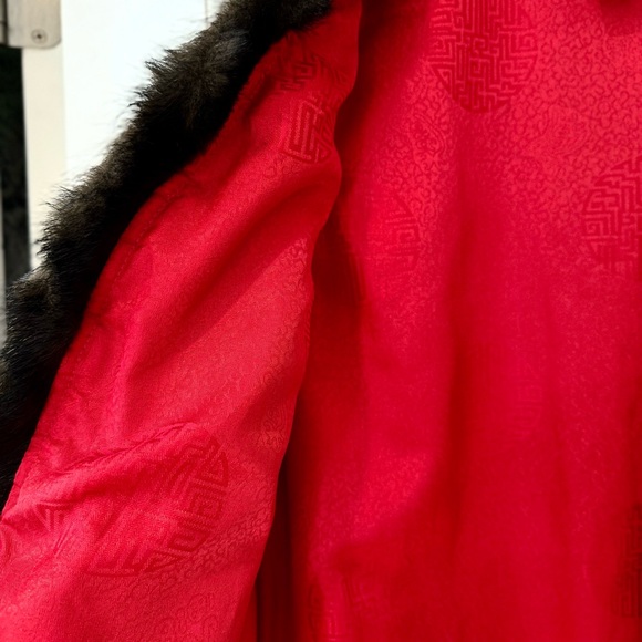 Chico's Faux Fur Vintage Jacquard Trim Mandarin IVest Size M Holiday Black & Red - Picture 6 of 14